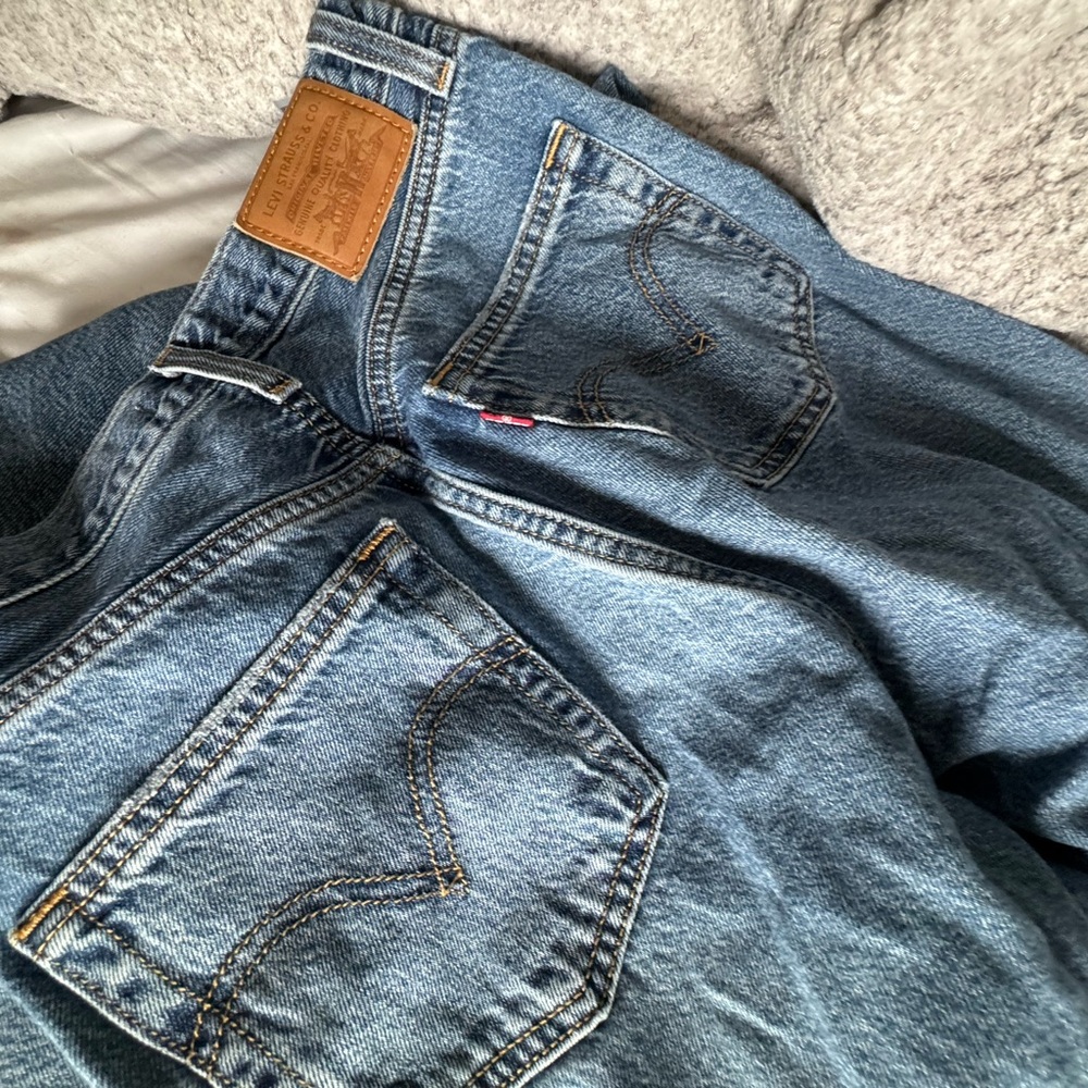 Levi Ripped Flare Jeans